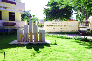 Trường Đại học Nha Trang và Trường Đại học Ngoại ngữ – Đại học Quốc gia Hà Nội làm việc trực tuyến về trao đổi sinh viên