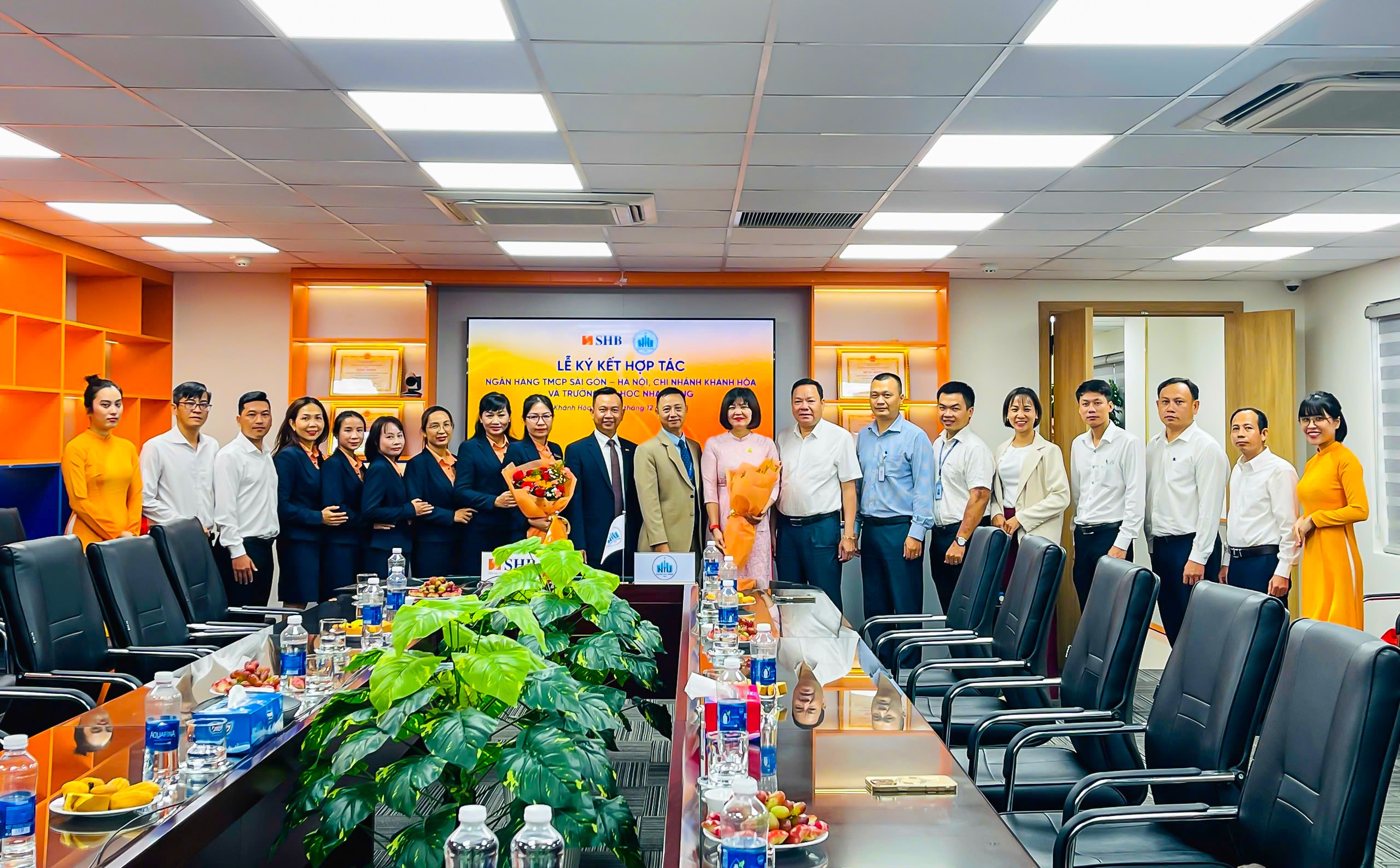 Trường Đại học Nha Trang ký kết hợp tác với Ngân hàng SHB Chi nhánh Khánh Hòa