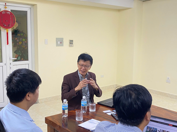 Trường Đại học Nha Trang tiếp đón đại diện Trường Aventis Graduate (Singapore) đến trao đổi hợp tác