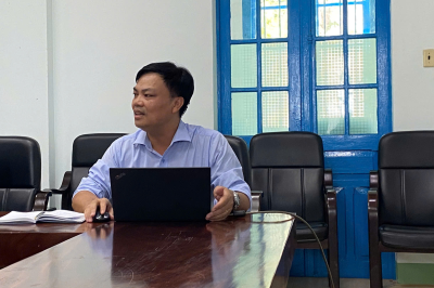 Ban Giám hiệu làm việc với Trung tâm đào tạo xuất sắc về định hướng phát triển và cơ chế phối hợp triển khai các chương trình đào tạo đặc biệt