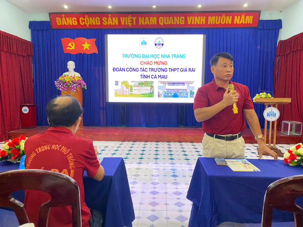 Trường Đại học Nha Trang đón tiếp và giao lưu với Trường THPT Giá Rai, tỉnh Cà Mau
