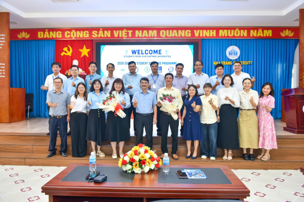 Trường Đại học Nha Trang khai mạc Chương trình trao đổi sinh viên hè 2026: Mở rộng hợp tác, thúc đẩy công nhận tín chỉ
