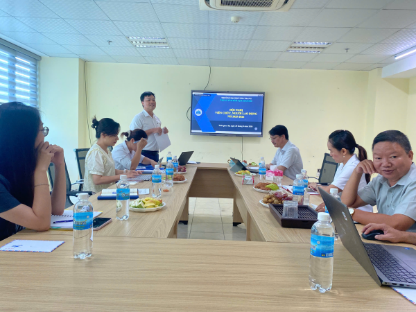 Trung tâm Đào tạo xuất sắc tổ chức Hội nghị viên chức, người lao động năm học 2026–2027