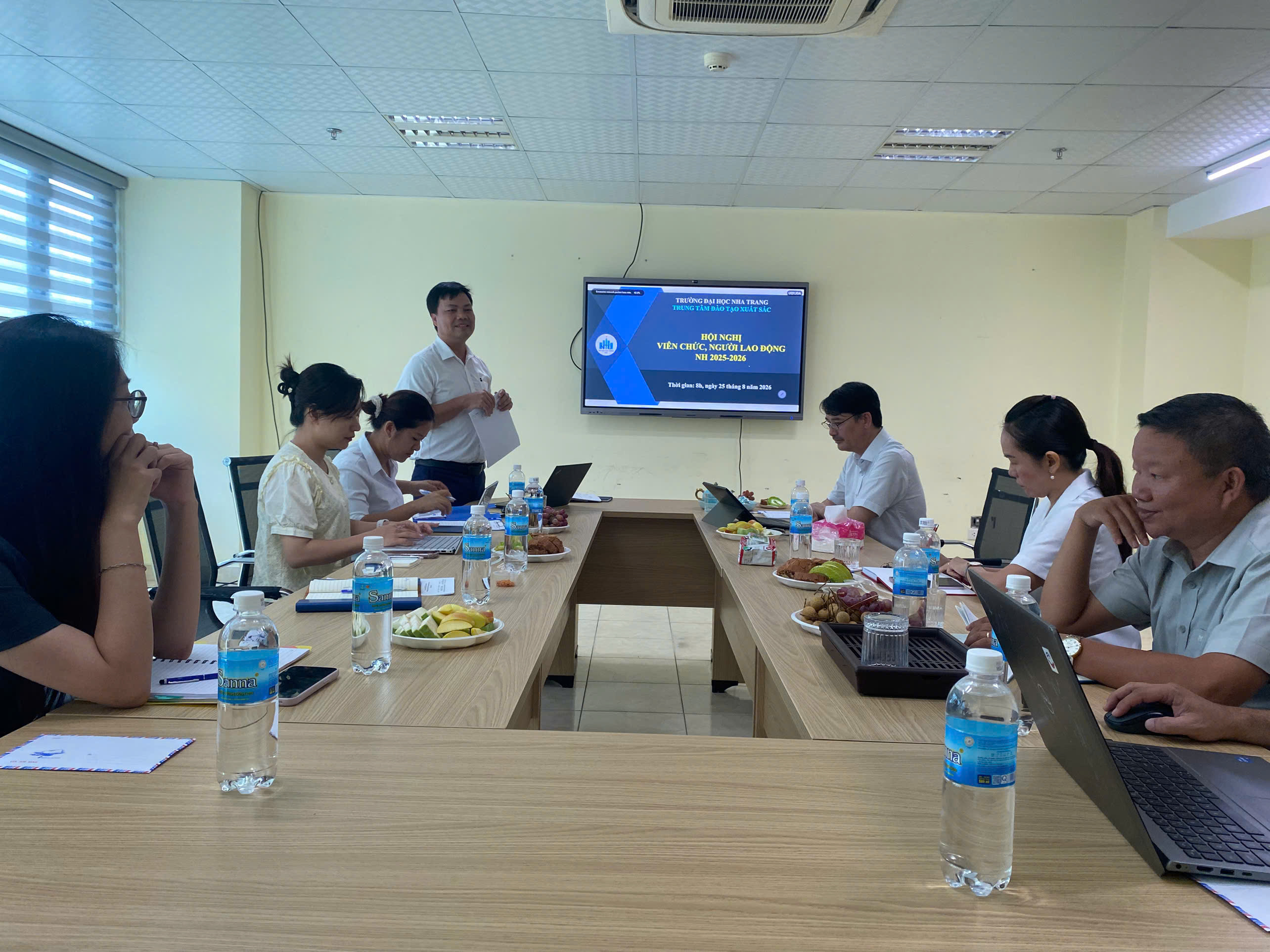 Trung tâm Đào tạo xuất sắc tổ chức Hội nghị viên chức, người lao động năm học 2026–2027
