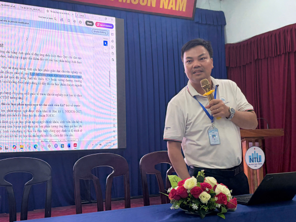 Trung tâm Đào tạo xuất sắc gặp mặt định kỳ Ban cán sự các lớp chương trình đào tạo đặc biệt năm học 2026 - 2027