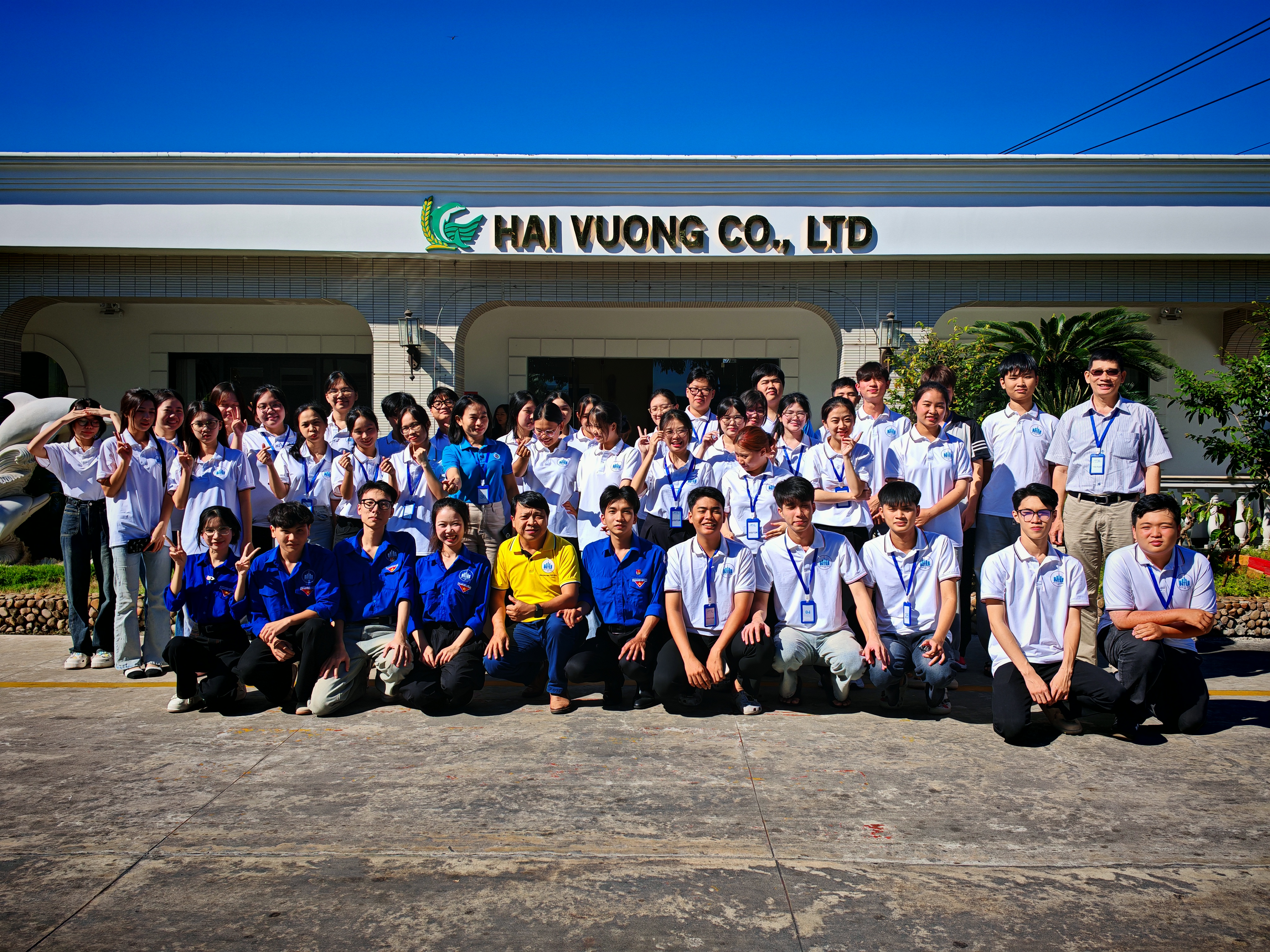 Sinh viên lớp 68.CBTS-HV, ngành Công nghệ chế biến thủy sản kiến tập tại Hải Vương Group